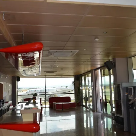 летище 酒店 2*