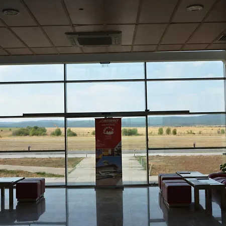 летище 酒店 Ormanliya